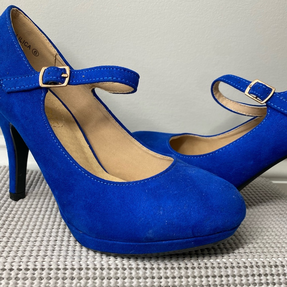 Bright Blue Dream Pairs